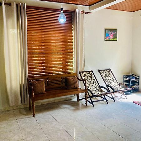 Villa Two Residence Dehiwala-Mount Lavinia Bagian luar foto
